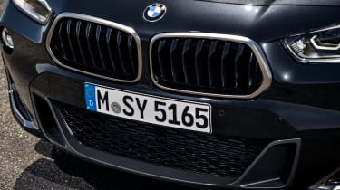 2019 BMW X2 M35i grille