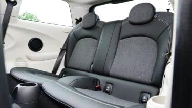 Used MINI hatchback: 2014 to present (Mk3) - rear seats