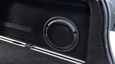 Peugeot 508 SW estate speaker