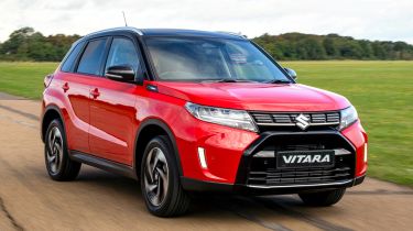 2025 Suzuki Vitara front quarter