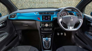 It&#039;s possible to colour coordinate the interior of the DS 3, including the dashboard and gearknob