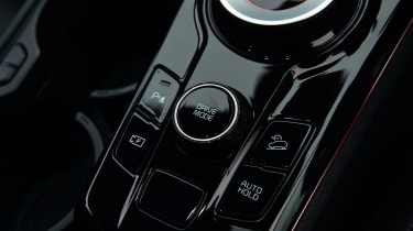 Kia Sportage drive interior centre console
