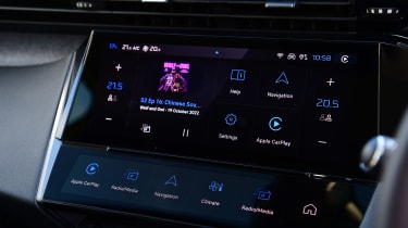 Peugeot i-Cockpit touchscreen