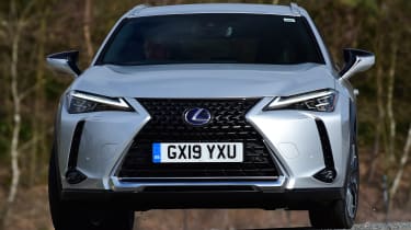 Lexus UX front tracking 2