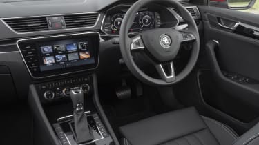 2019 Skoda Superb facelift - dashboard view from passenger&#039;s seat