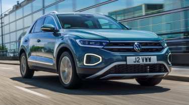 Volkswagen T-Roc front quarter cruising