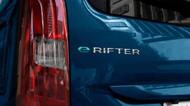 Peugeot e-Rifter MPV badge