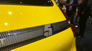 Renault 5 revealed 16