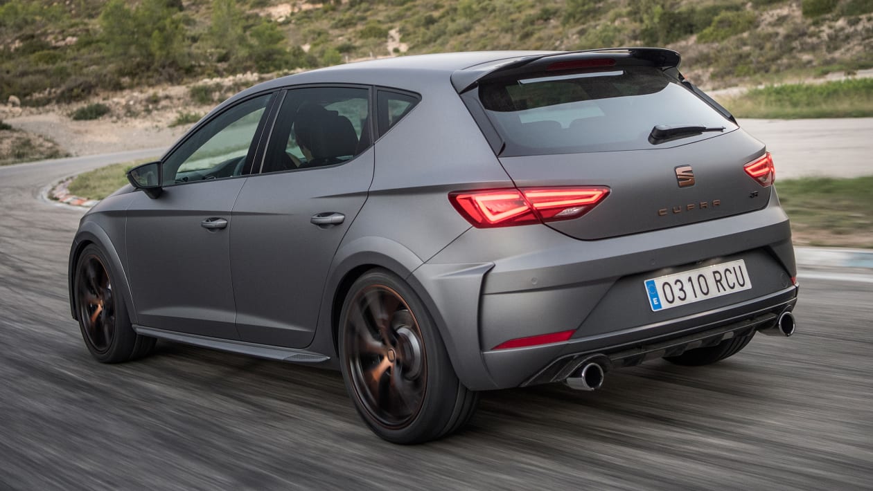 SEAT Leon Cupra hatchback pictures | Carbuyer