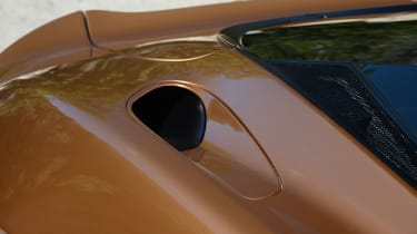 McLaren GT top air vent