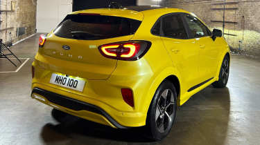 Ford Puma Gen-E rear 3/4 indoors