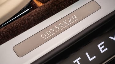 Bentley Flying Spur Odyssean Edition - treadplates 