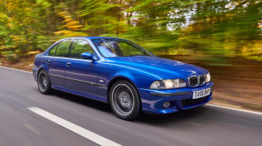 BMW e39 M5 - O/S side tracking