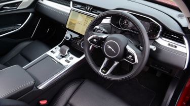Jaguar XF Sportbrake front seats
