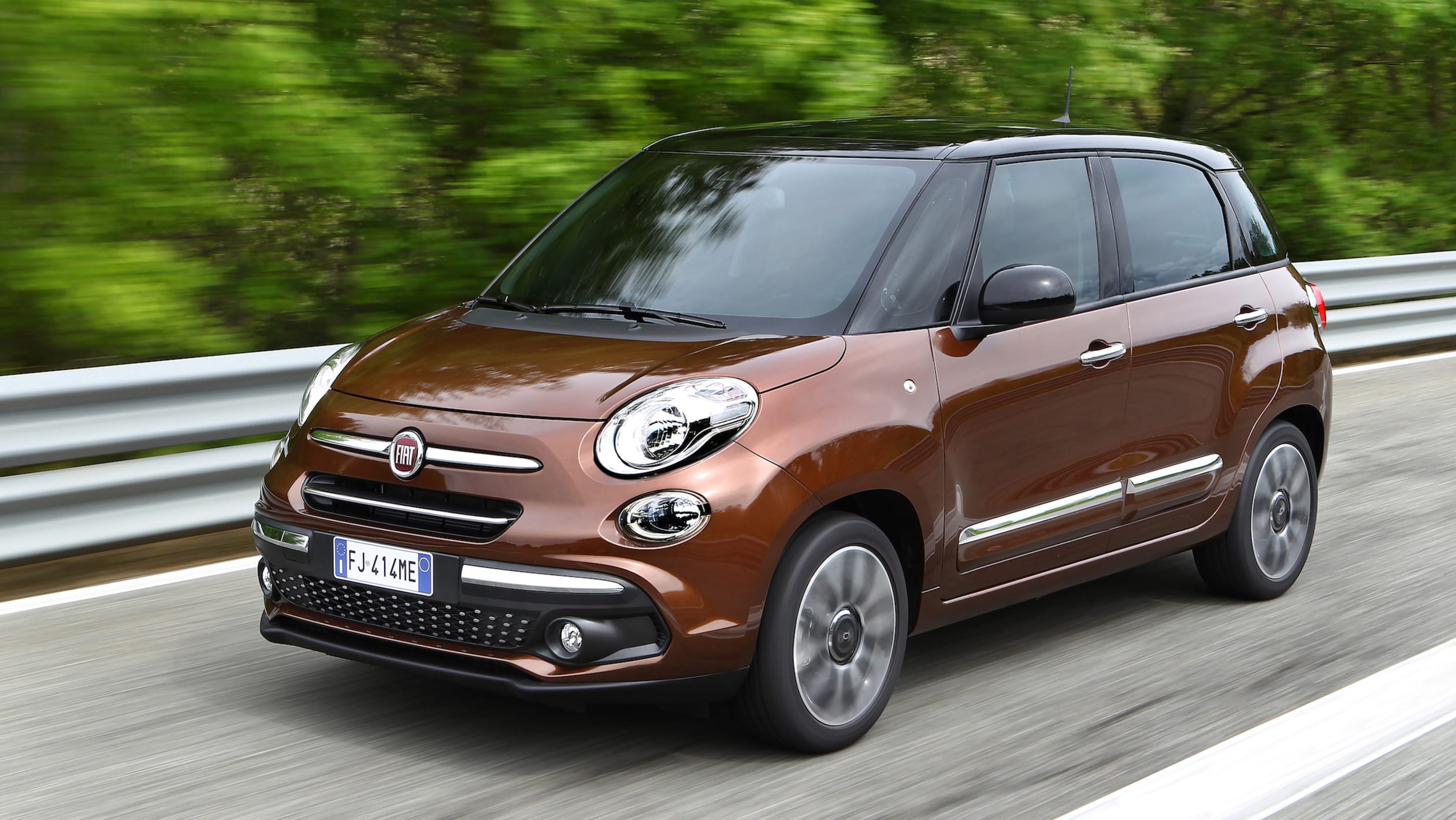 Fiat 500L MPV 2017 pictures Carbuyer