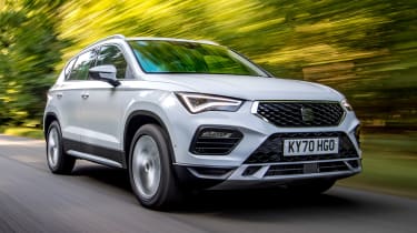 SEAT Ateca SUV front 3/4 tracking