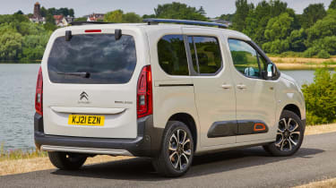 Citroen Berlingo 2021 - rear 3/4 static 