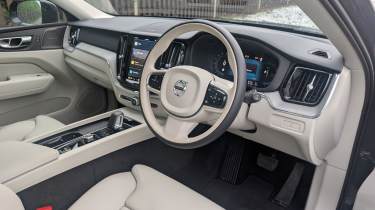 Volvo XC60 T6 interior