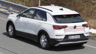 2025 Volkswagen T-Roc rear spy shot