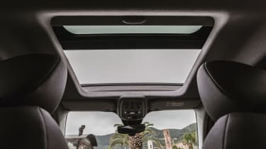 Jeep Avenger e-Hybrid sunroof interior view