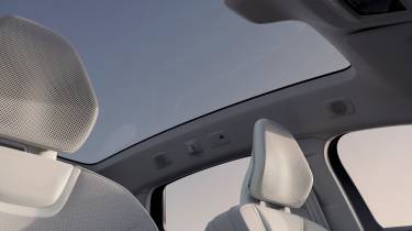 Volvo ES90 sunroof