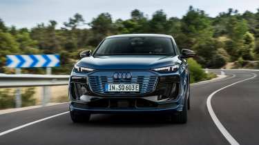 Audi Q6 Sportback e-tron driving front