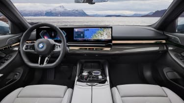BMW 5 Series Touring dashboard
