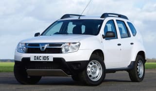 Dacia Duster 2013 front quarter static