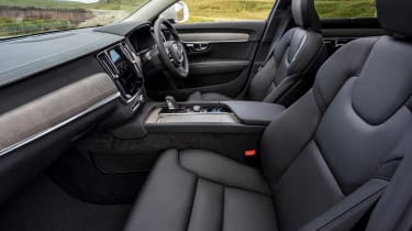 Volvo V90 Cross Country front seats