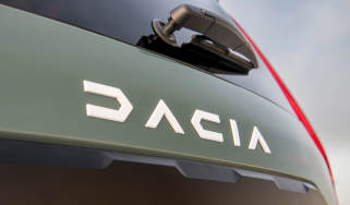 Dacia Zen warranty badge