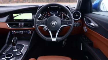 Alfa Giulia interior