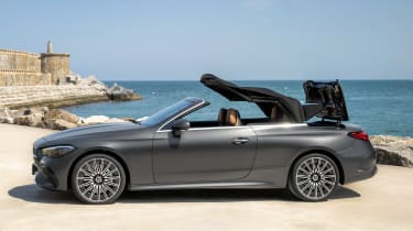 Mercedes CLE Cabriolet roof folding