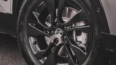 Vauxhall Grandland SUV - front alloy wheel