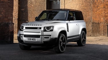 2020 Land Rover Defender 90 - front 3/4 view static 