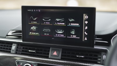 Audi RS5 Sportback screen