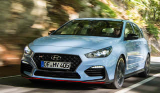 0-62mph takes 6.4 or 6.1 seconds depending of if you go for the upgrade