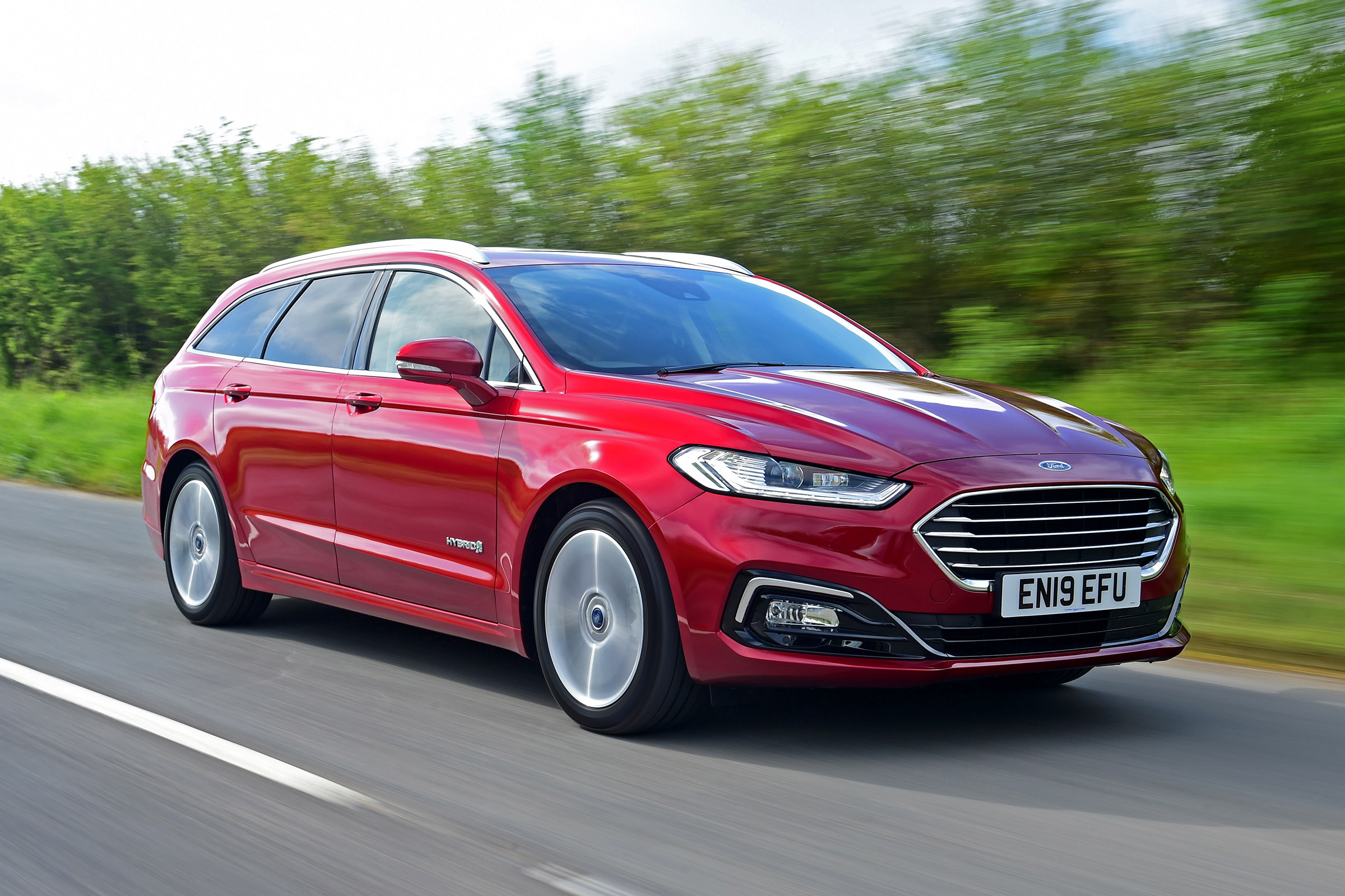 Ford Mondeo Hybrid Review Review Carbuyer