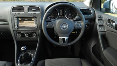 Volkswagen Golf - interior 