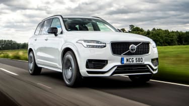 Volvo XC90 Recharge driving