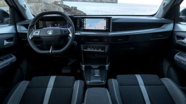 Vauxhall Frontera interior