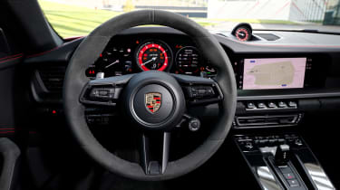 Porsche 911 GTS - interior