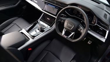 Audi Q8 facelift interior