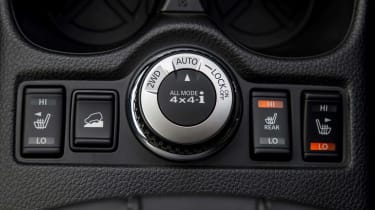 2017 Nissan X-Trail - interior 4x4 switchgear