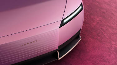 Jaguar Type 00 nose