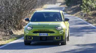 Abarth 600e front dynamic