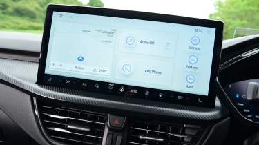 Ford Kuga facelift infotainment