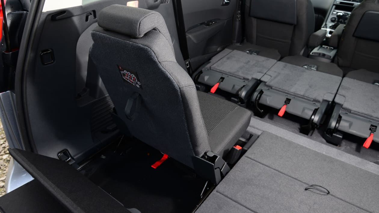 Peugeot 5008 MPV (20092017) Practicality & boot space Carbuyer