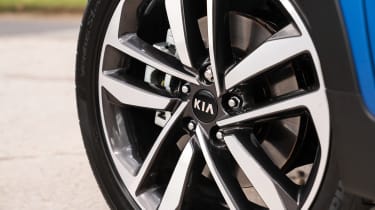 Kia Sportage SUV alloy wheels