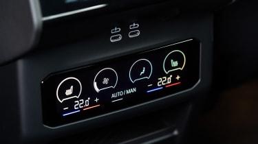 BMW i5 UK seat controls