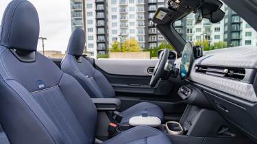 MINI Cooper Convertible front seats